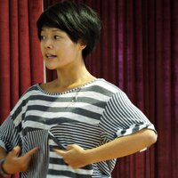 Shoey 与OAEC学生们分享她将舞蹈视为终身追求的艺术感受