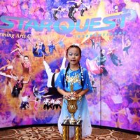 Jasmine- by Sophie Zeng won 6-8组overall第二名,Folkoric白金奖,最佳作品奖以及最佳服装奖