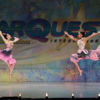 Shiyu Zhang & Melanie Che荣获StarQuest 2014总分第一名(12 – 14岁组双人舞、最佳服装奖)